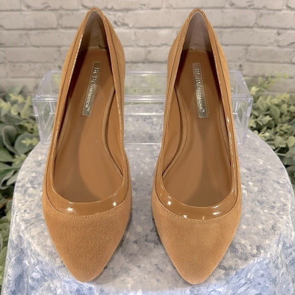 BCBGeneration “Alonsa” Caramel Suede Pointed Toe Dress Low Wedges WMS 7.5B🧡EUC - Picture 3 of 10
